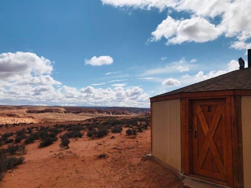 Page: Traditional Navajo Hogan Stay & Antelope Canyon Tour - Location and Meeting Point