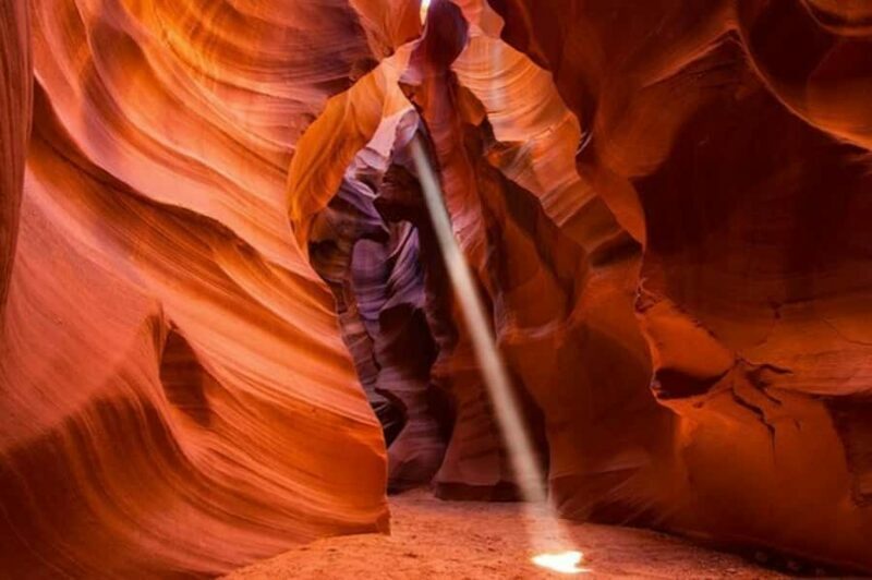 Page: Upper Antelope Canyon Prime Time Entry & Navajo Guide - Key Points