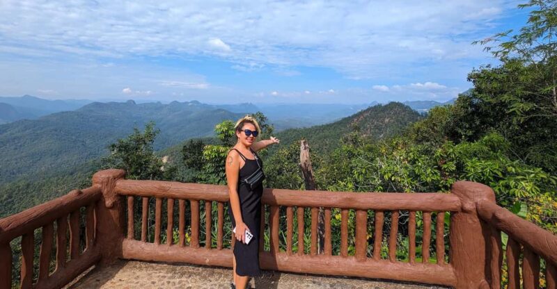 Pai: Mae Hong Son Highlights - Full Day Private Car Tour - Ban Rak Thai: Chinese Village