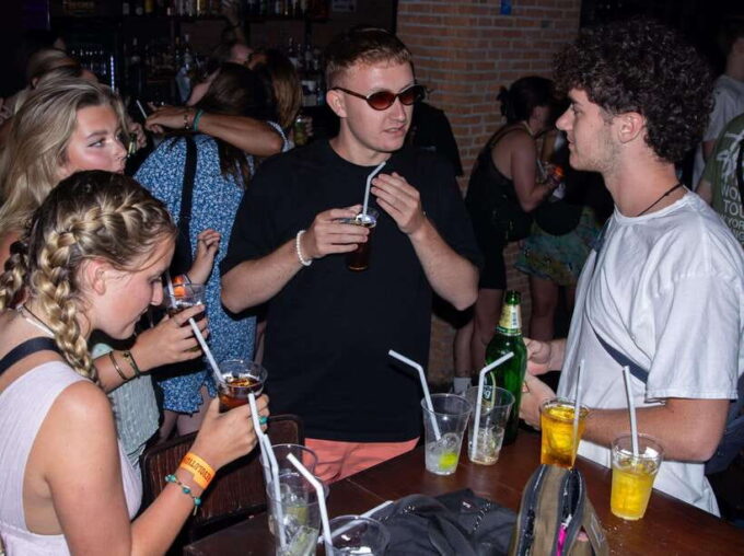 Pai Pub Crawl: The Best Nightlife in Town! - Frequently Asked Questions