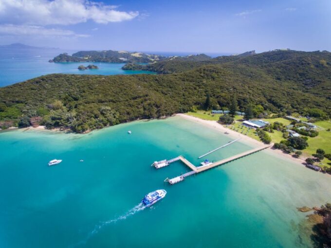Paihia/Russell: Hole in the Rock and Bay of Islands Cruise - Duration and Reservation Details