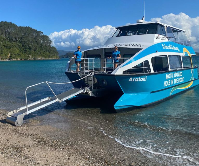 Paihia/Russell: Hole in the Rock Cruise With 2 Island Stops - Island Stops and Activities