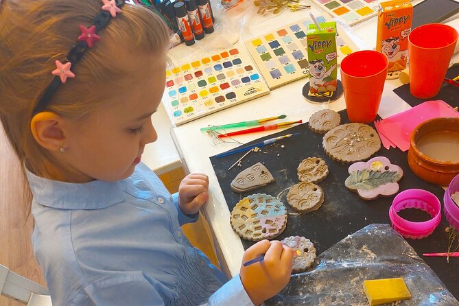 Paint Your Own Pottery Studio, Serbia - Location and Accessibility