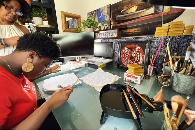 Painting Activity and Create Batik Art With a Malaysian Artist - Malaysian Artist Expertise