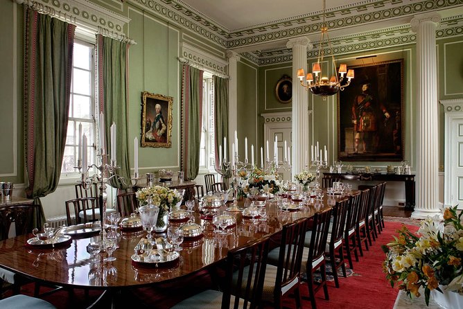 Palace of Holyroodhouse Admission Ticket - Getting to the Palace