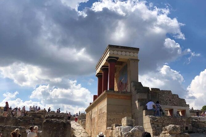 Palace of Knossos Small Group VIP Tour - Tour Reviews