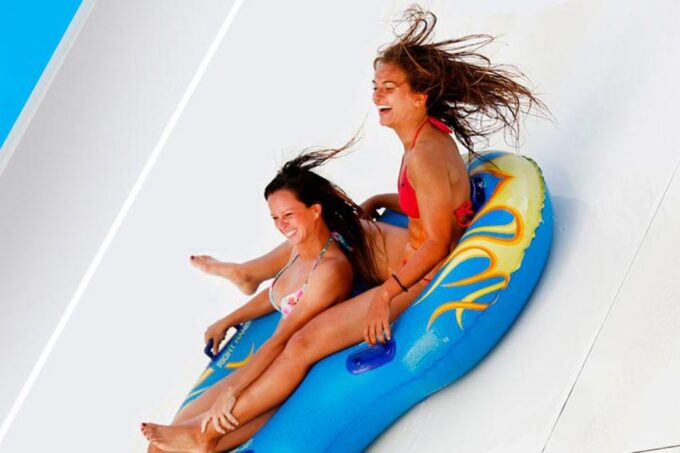 Palafolls: Marineland Dolphinarium and Water Park Tickets - Picnic and Dining Considerations