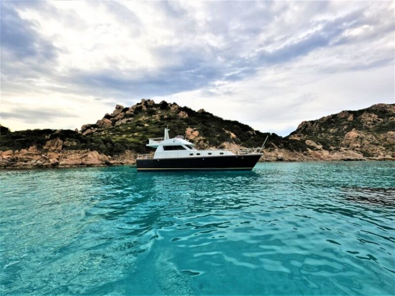 Palau: La Maddalena Archipelago Motorboat Tour With Lunch - Itinerary Highlights