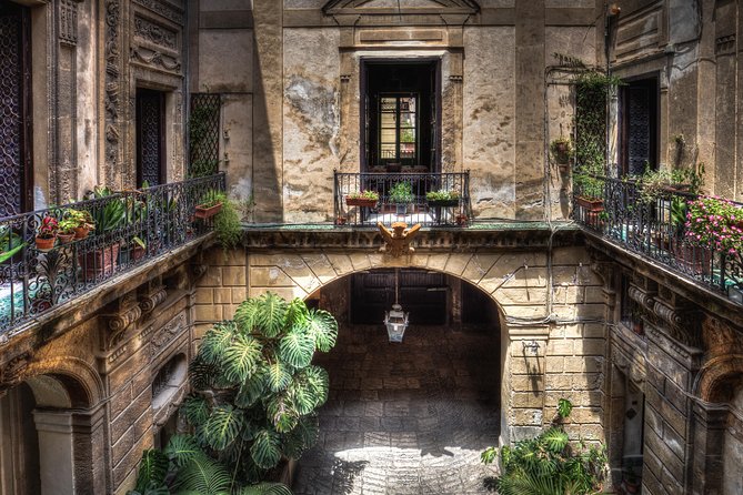 Palazzo Conte Federico - Location and Accessibility