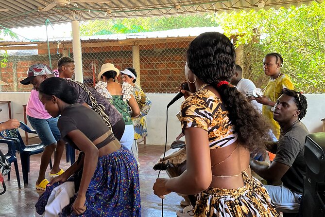 Palenque Native Guide, Free Entrance Tickets, Dance Show & Lunch - Roundtrip Transportation