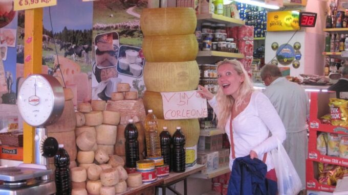 Palermo: 2-Hour Small Group Private Walking and Tasting Tour - Customer Reviews