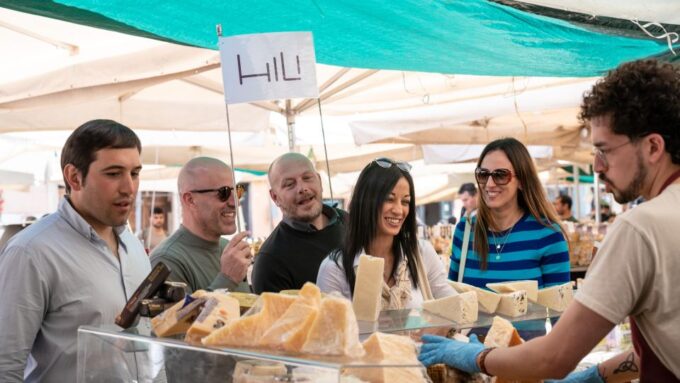 Palermo Cooking Class & Shopping at Capo Market & Lunch - Cultural Exchange and Lunch