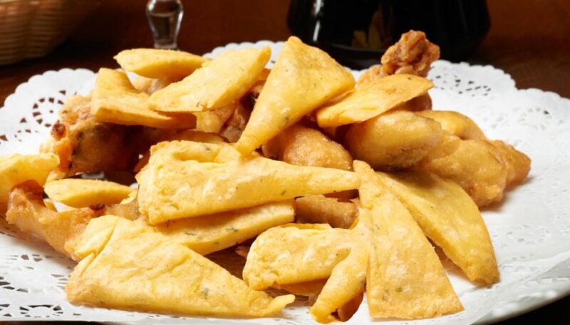 Palermo: Street Food Tour in Ballarò and Vucciria Markets - Street Food Delicacies