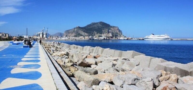 Palermo to Siracusa: Stop at the Valley of Temples & Roman Villa - Transportation and Amenities