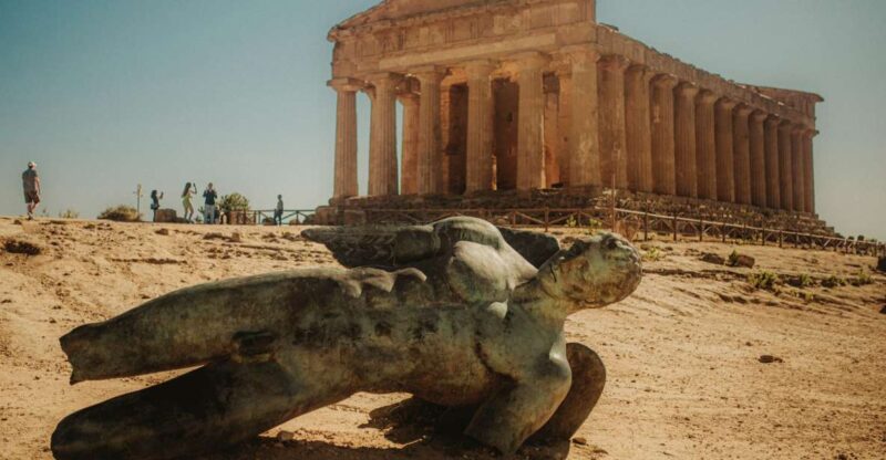 Palermo: Valley of the Temples and Scala Dei Turchi Day Trip - Admiring Scala Dei Turchi