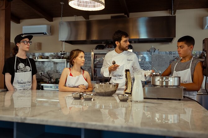 Palermos Delight: Unleash the Secrets of Pizza and Gelato Making - Group Size and Cancellation Policy