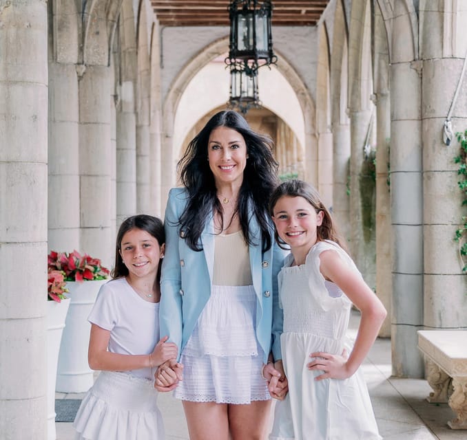 Palm Beach: Tour and Photoshoot Along Historic Worth Avenue - Pricing and Reservations