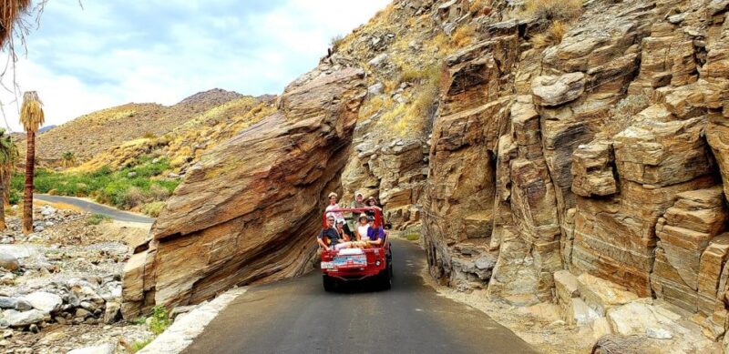 Palm Springs: Indian Canyons Hiking Tour by Jeep - Key Points