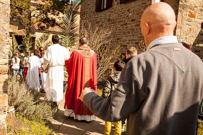 Palm Sunday in Jerusalem: Mass at Bethpage and via Dolorosa Procession With Transport From Tel Aviv - Pickup and Meeting Point