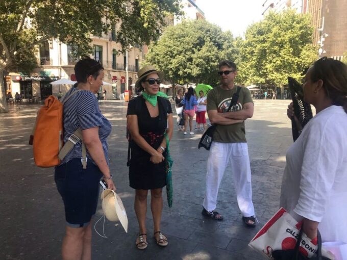 Palma: 2.5-Hour Chinatown Market Tour - Exclusions and Personal Expenses