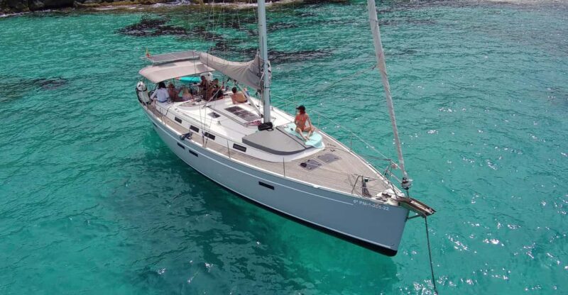 PALMA BAY : 8 HOUR PRIVATE TOUR WITH SAILING BOAT - Key Points