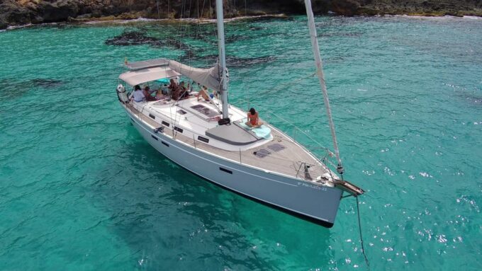 PALMA BAY : 8 HOUR PRIVATE TOUR WITH SAILING BOAT - Group Size and Highlights