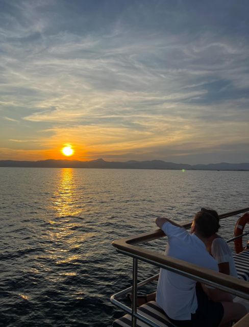 Palma Bay: Boat Tour With Bbq, Snorkelling, & Sunset Option - Parking and Accessibility