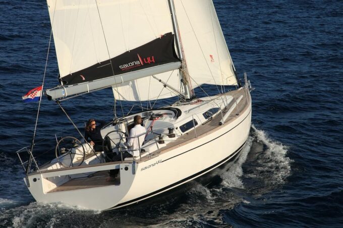 Palma Bay: Sailing Boat Tour With Mallorcan Tapas & Drinks - Tour Duration