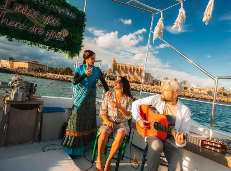 Palma : Boat Trip With Live Flamenco Show - Key Points