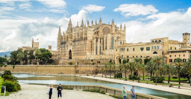 Palma: Cathedral of Mallorca Skip-the-Line Entry Ticket - Cathedrals Architectural Highlights