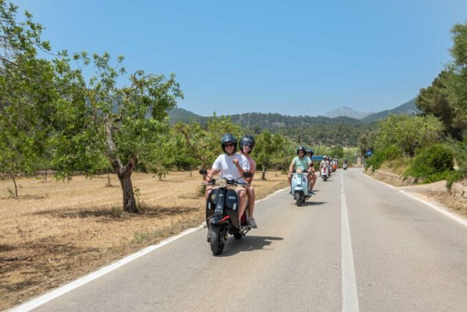 Palma De Mallorca: Automatic Scooter Rental - Exploring Mallorca on a Scooter