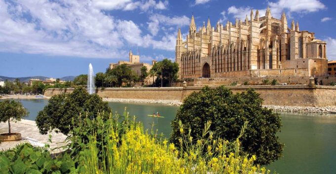 Palma De Mallorca: City Walking Tour With the Cathedral - Customer Ratings