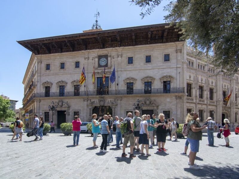 Palma De Mallorca: Old Town and Cathedral Tour - Key Points