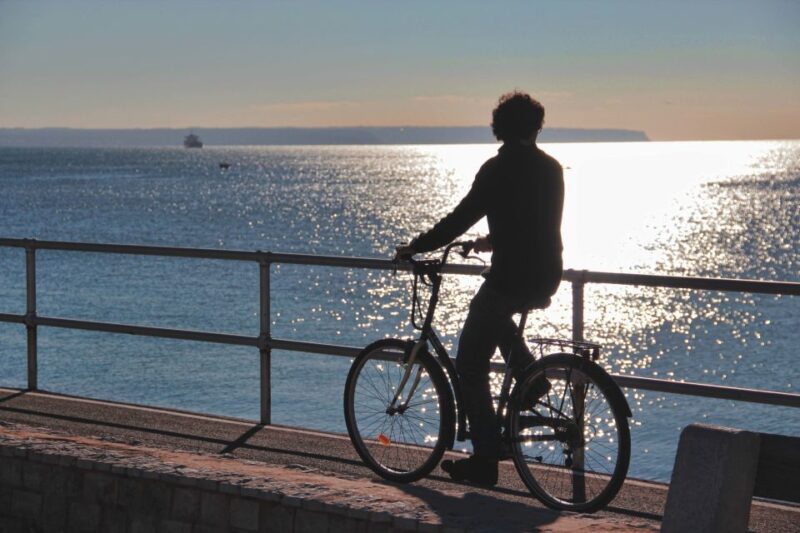 Palma De Mallorca Old Town Guided Bike Tour - Experience Details