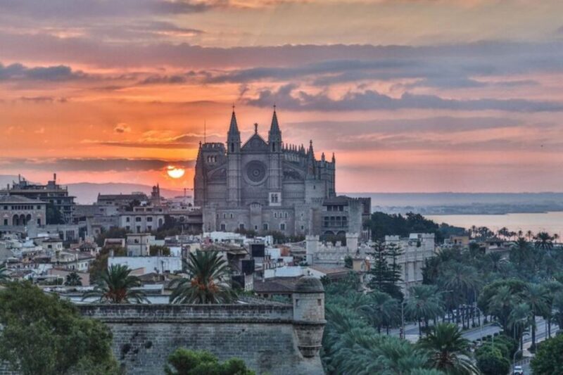 Palma De Mallorca: Private Custom Tour With a Local Guide - Tour Duration and Languages