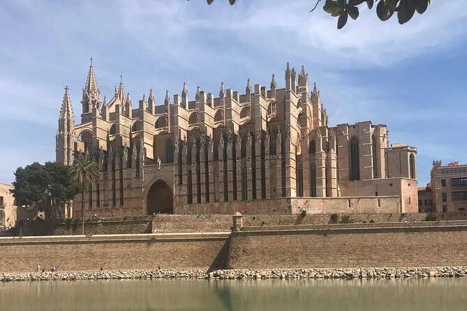 Palma De Mallorca: PRIVATE Local Food and Cathedral Experience - Included Experiences