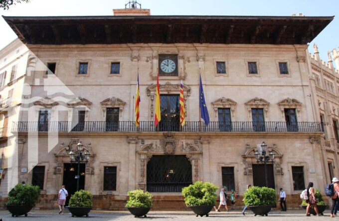 Palma De Mallorca: Private Walking Tour With a Local Guide - Frequently Asked Questions