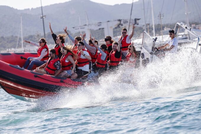 Palma De Mallorca: Sightseeing Speedboat Tour With Pickup - Important Information