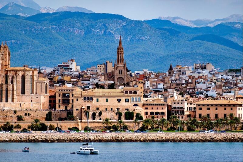 Palma De Mallorca: Small-Group Tour & Fast-Track Cathedral - Guided Visits