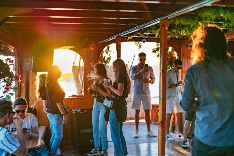 Palma De Mallorca: Sunset Boat Tour With DJ and Dance Floor - Customer Feedback