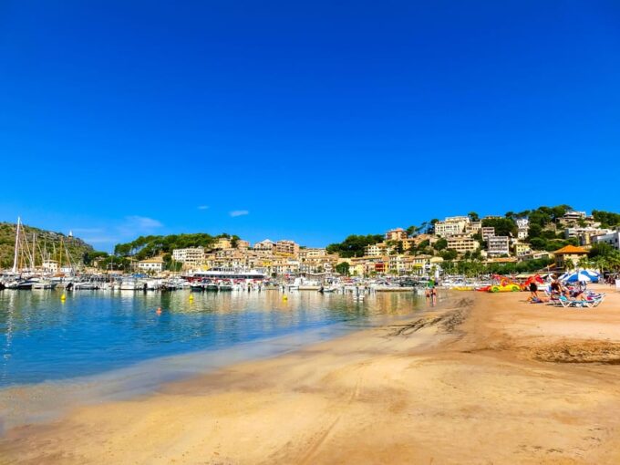 Palma De Mallorca: Walking Tour With Audio Guide on App - What to Bring
