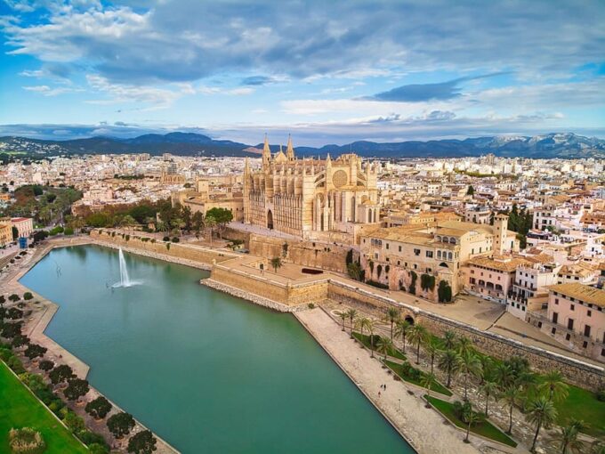 Palma De Mallorca: Walking Tour With Audio Guide on App - Frequently Asked Questions