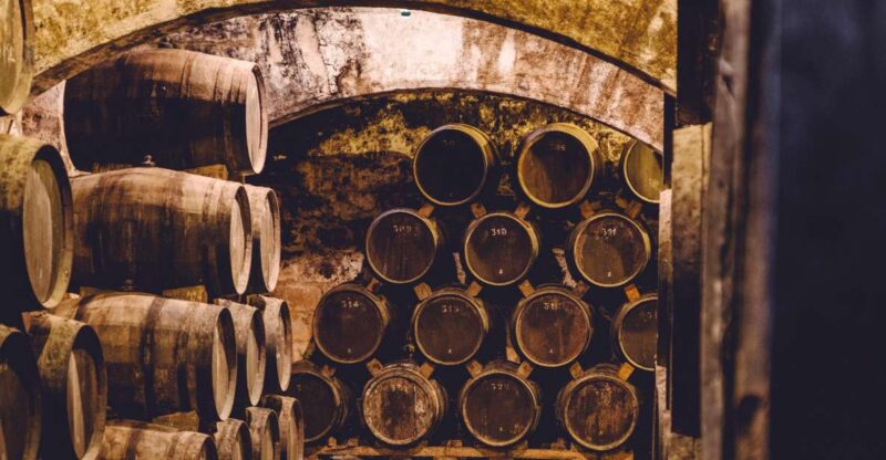 Palma: Distillery Tour With 3 Spirits and Tapas Tasting - Guided Tour Details
