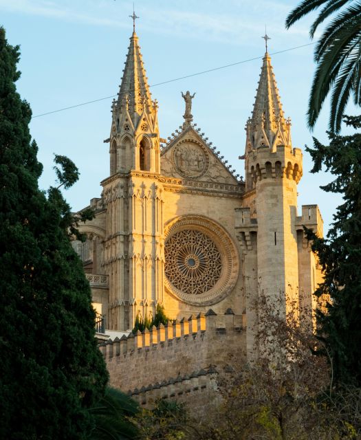 Palma: History & Beauty Eco-Friendly E-Scooter Tour - Key Points