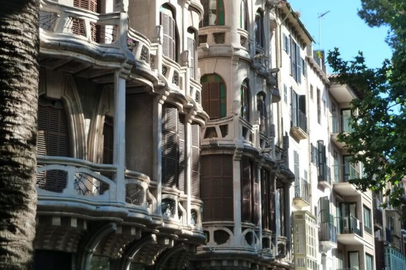 Palma Mallorca: Highlights Self-Guided Scavenger Hunt & Tour - Learning Opportunities