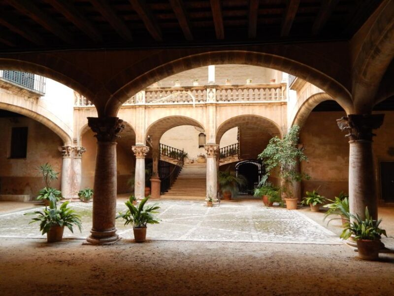 Palma: Old Town Tour & Cathedral Skip-the-Line Ticket - Key Points