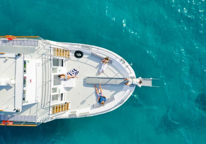 Palma: Palma Bay Boat Tour & Snorkeling With Drink Included - Boat Cruise Details