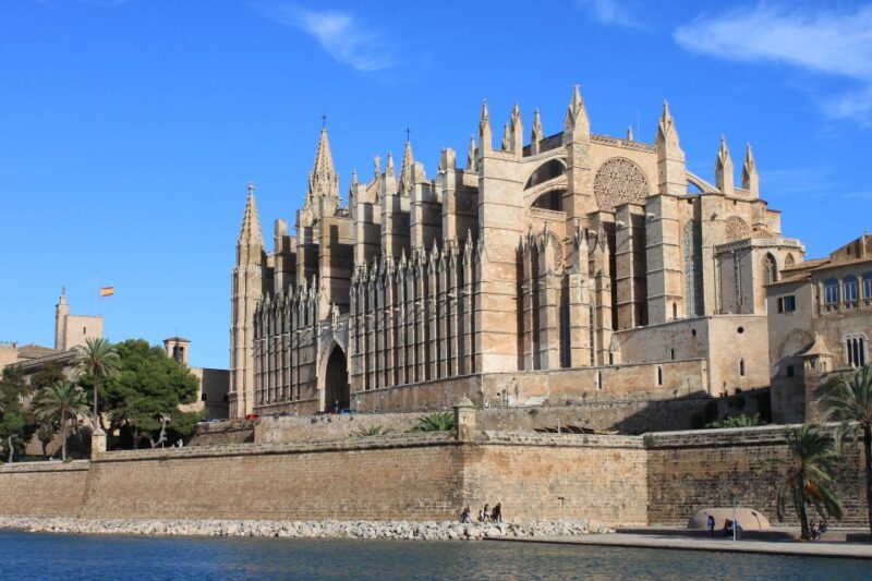 Palma - Private Historic Walking Tour - Availability and Restrictions