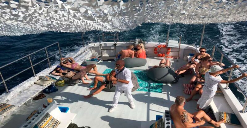 Palma: Punta Negra and Ses Illetes Boat Trip With Live Music - Cancellation Policy and Bookings