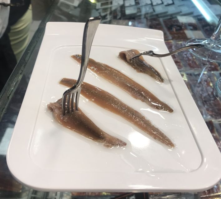 Palma: Walking Tour With Mediterranean Delicacies - Inclusion and Exclusion Details